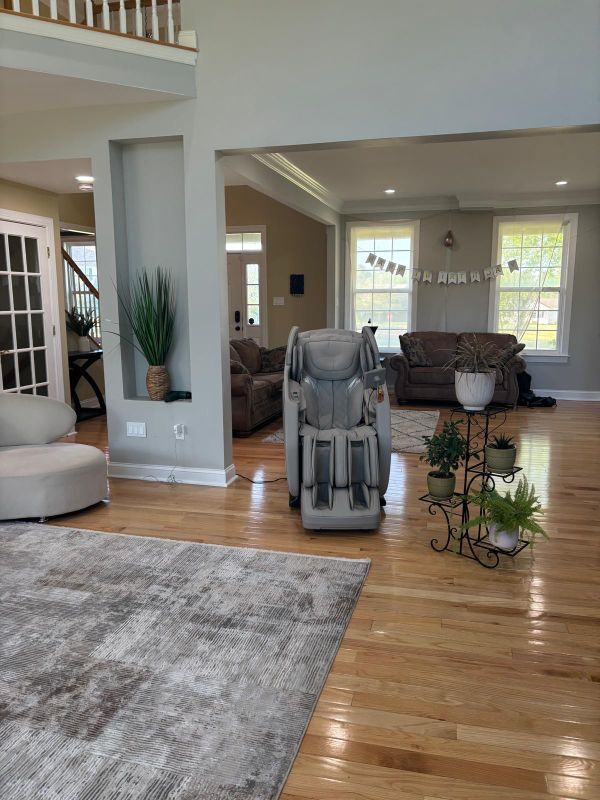 Building Photo - 501 Rain Tree Cir