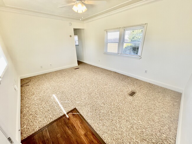 Sala de estar - 27 Pleasant Ct