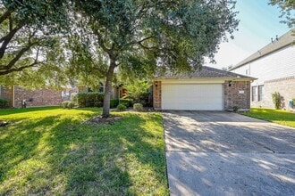 Building Photo - 2726 Redwick Dr