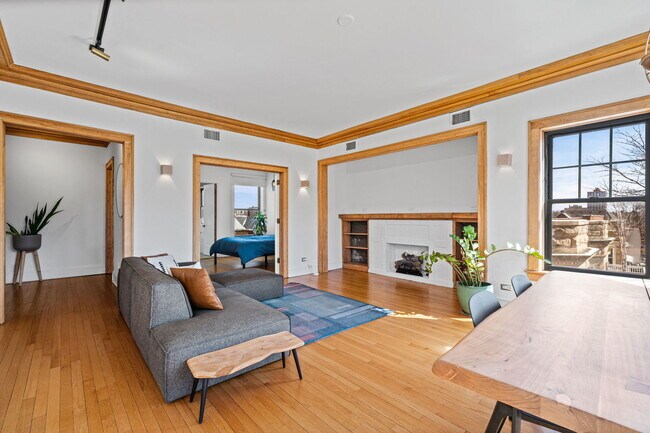 Foto del edificio - 1474 W Foster Ave