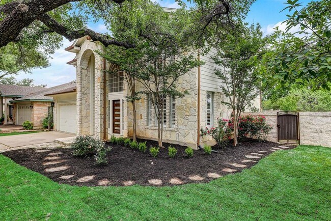 Building Photo - 4400 Chickasaw Ct