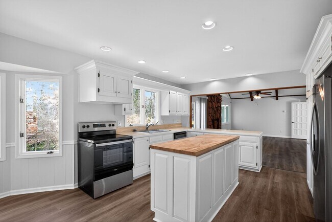 Foto del edificio - 194 Millbrook Farm Rd