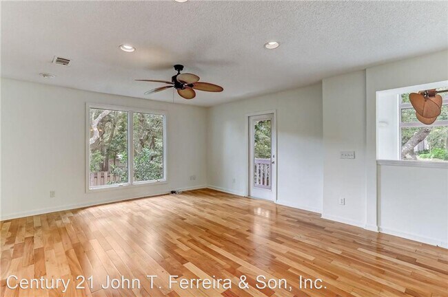 Building Photo - 3 br, 2 bath House - 3688 1st Avenue