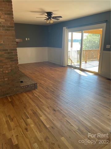 Building Photo - 209 Woodstream Cir
