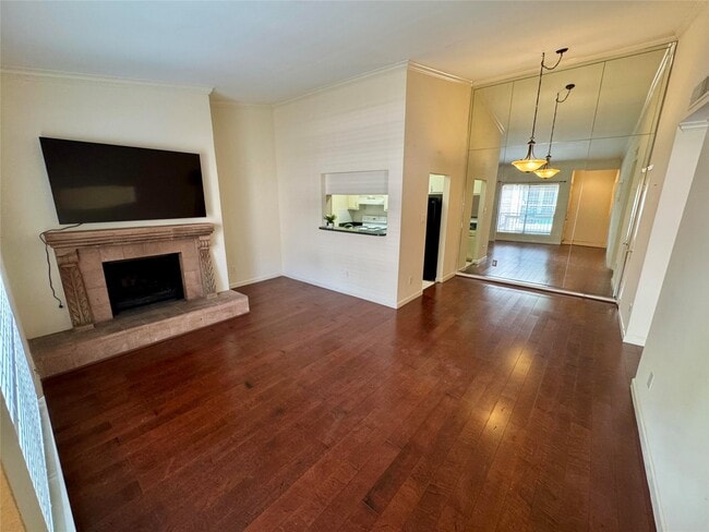 Foto del edificio - 2001 Bering Dr