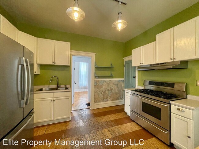 Foto del edificio - 3 br, 1 bath House - 2121 11th Ave South