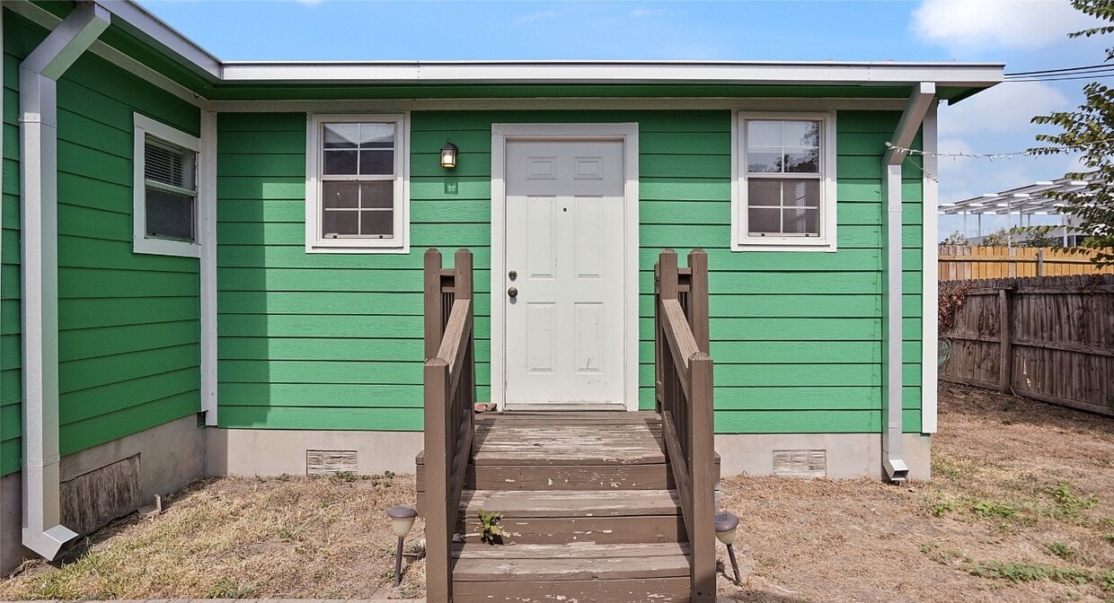 Primary Photo - 500 Tillery St