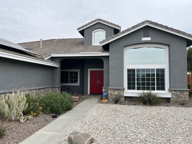 Foto del edificio - “Peaceful Cul-de-Sac Retreat | Freshly Updated 3BR + Bonus Room | Move-In Ready”