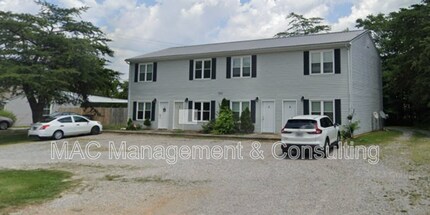 Building Photo - 790 Dixie Park Dr