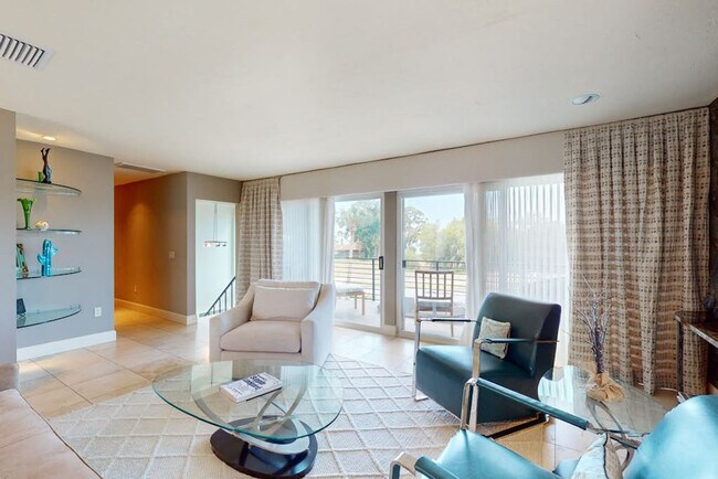 Foto del edificio - 7507 Westmoreland Dr