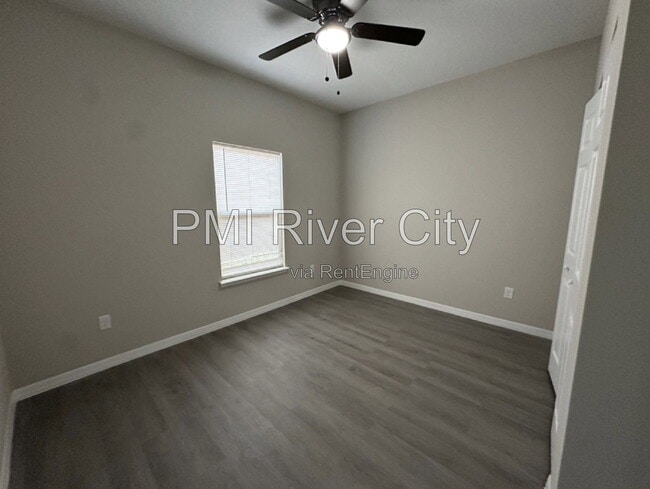 Building Photo - 6715 Bakersfield Dr