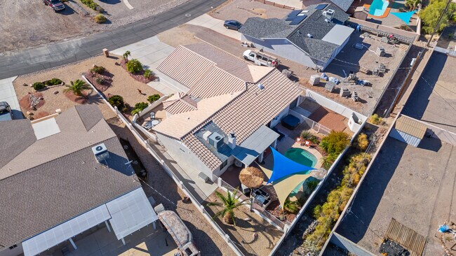 Building Photo - 3785 Cholla Dr