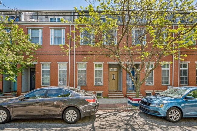 Building Photo - 1243 N Howard St