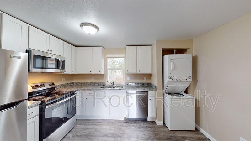 Foto principal - 2405 E St Vrain St