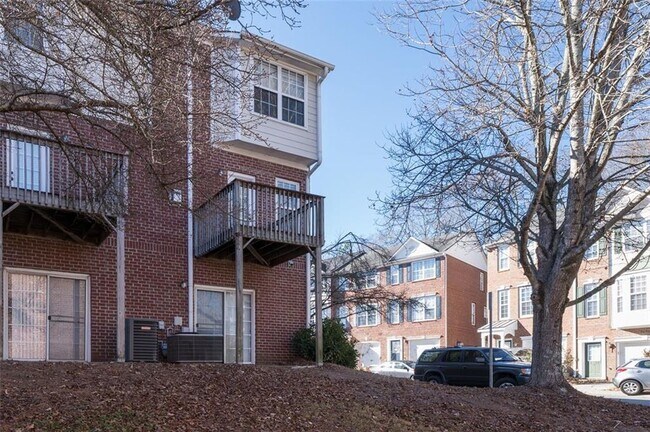 Building Photo - 3177 Mill Springs Cir NE