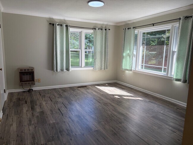 Foto del edificio - 3231 Magnolia Dr