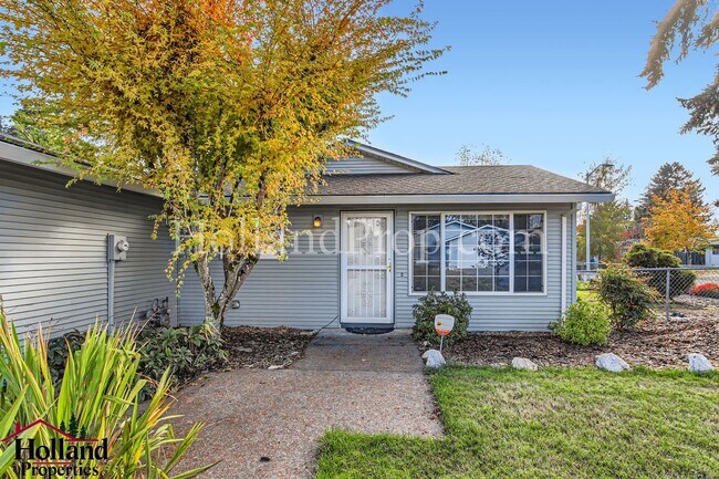 Building Photo - **NEW PRICE** Enchanting Single-Level Home...