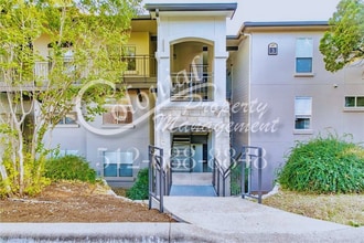 Building Photo - 6000-2 Shepherd Mountain Cove