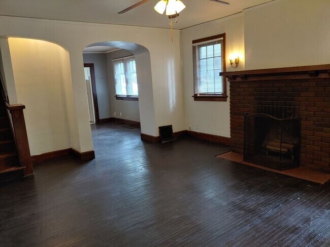 Building Photo - 4111 S Calhoun St