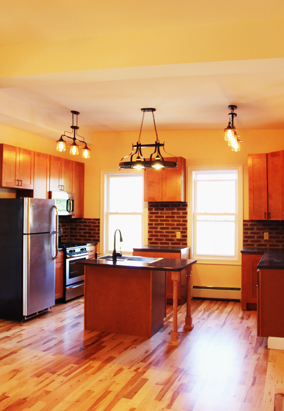 Primary Photo - 26 Cedar St