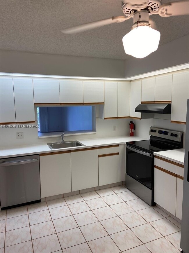 Foto del edificio - 12601 SW 13th St