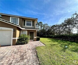 Building Photo - 2813 SE Birmingham Dr