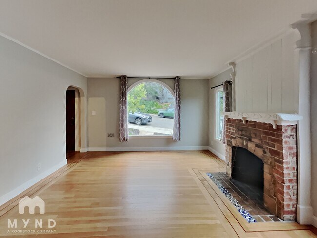 Building Photo - 3991 Waterhouse Rd