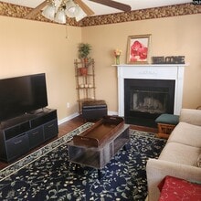 Building Photo - 19 Barnley Ct