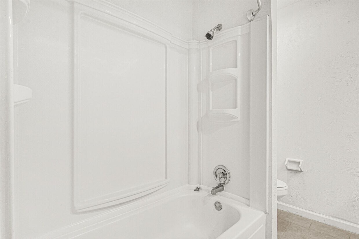 Foto del edificio - 2022 Lakewood Ct