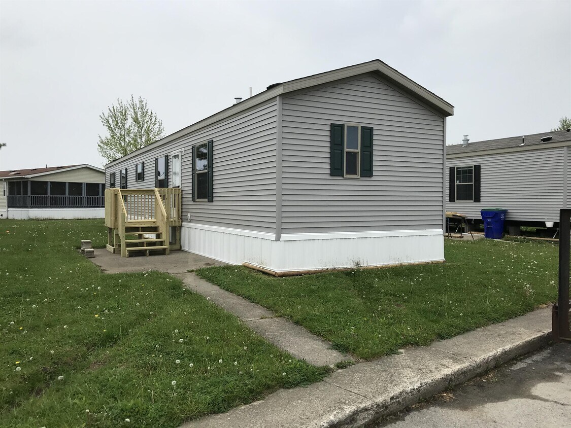 Foto principal - 21727 Woodburn Rd