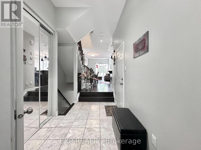 Building Photo - 421 Foxhall Way