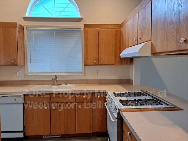 Foto del edificio - 4211 Consolidation Ave