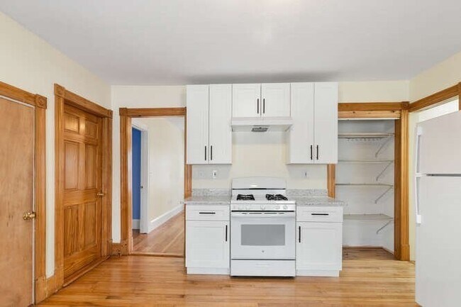 Foto del edificio - 7 Perham St