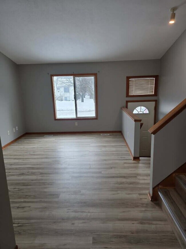 Foto del edificio - 3745 Jill Ave