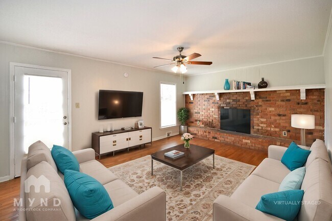 Foto del edificio - 3369 Foxwood Dr