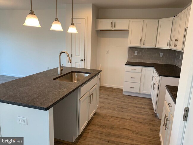 Foto del edificio - 6 Shillington Ln
