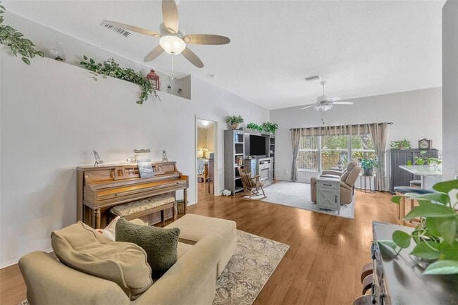 Building Photo - 416 Henderson Ave