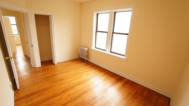 Building Photo - 1518 N Kedzie Ave