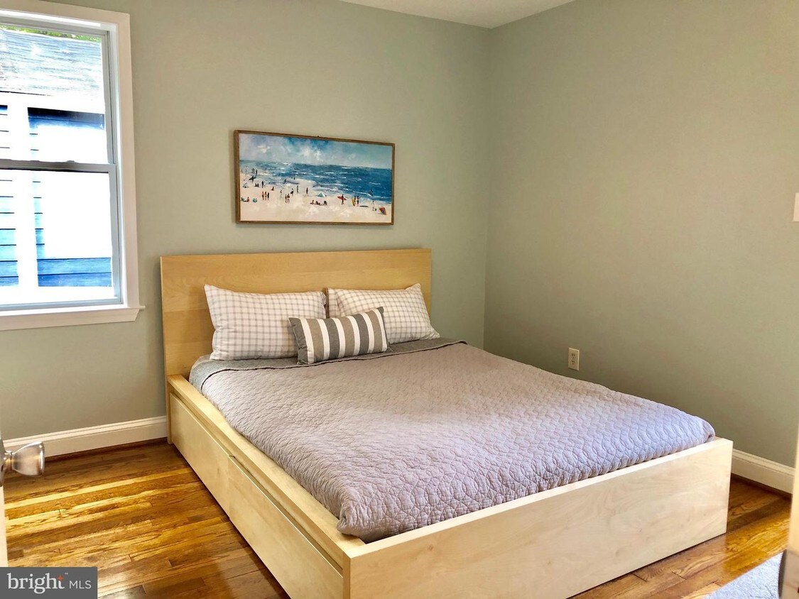 Foto principal - 22 E Reed Ave