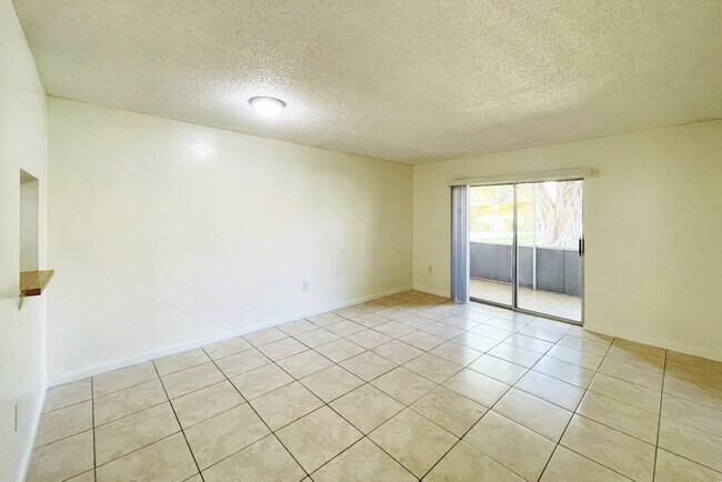 Foto del edificio - 4354 NW 9th Ave