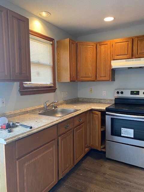 Kitchen - 170 Central St