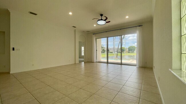 Building Photo - 110 Newberry Ln