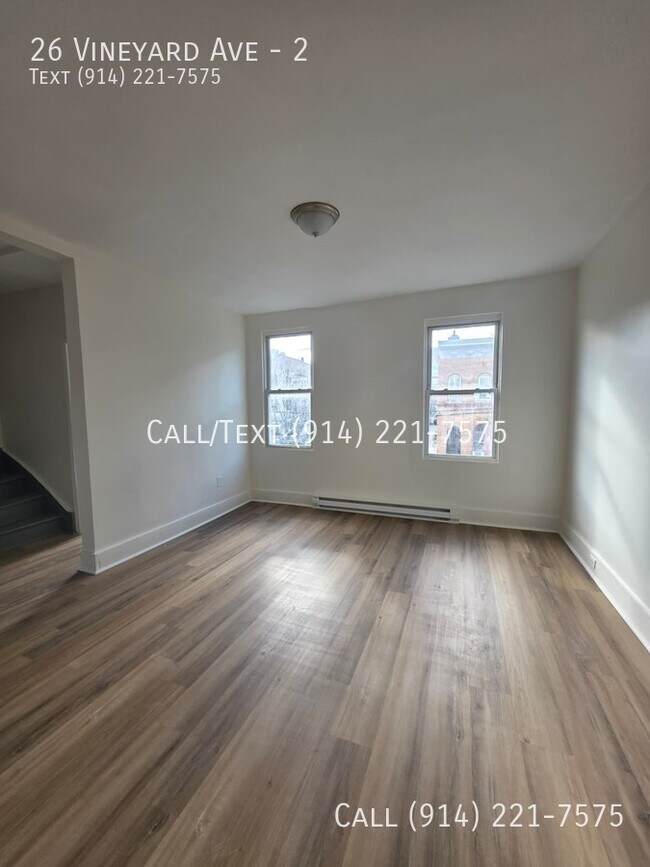 Building Photo - 26 Vineyard Ave