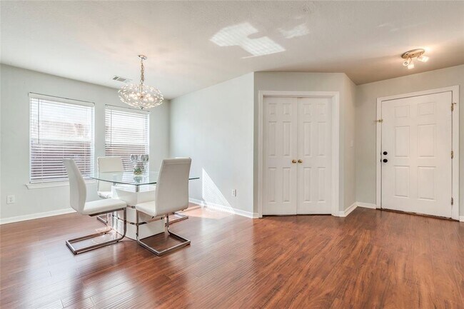 Foto del edificio - 1708 Brandon Keller Ct