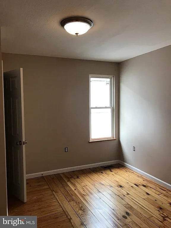 Rooms - 106 Arch St