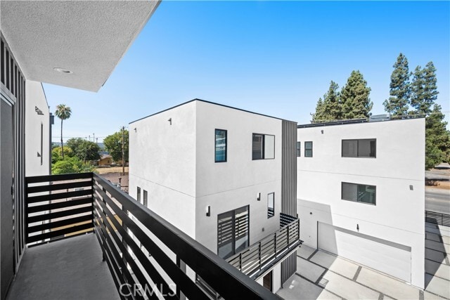 Building Photo - 6704 Kester Ave