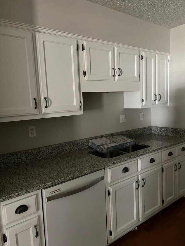 Foto del edificio - 1574 Beaver Trail Dr