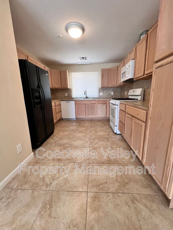 Foto del edificio - 66437 3rd St