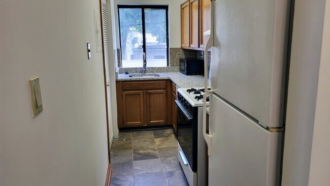 Cocina nueva - 2606 Tunlaw Rd NW