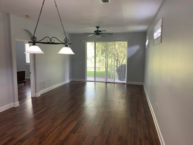 Foto del edificio - 891 SW Rocky Bayou Terrace